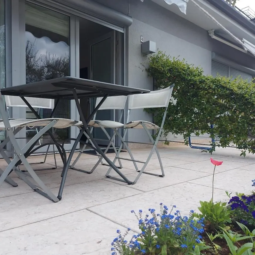 Villa Treccani Apartments Malcesine Aparthotel