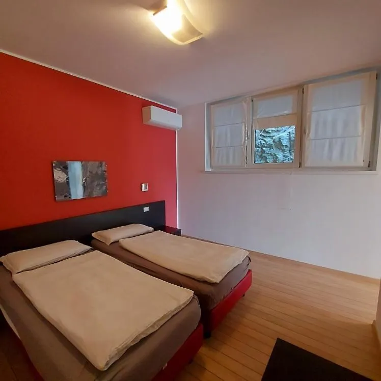 Villa Treccani Apartments Malcesine Aparthotel