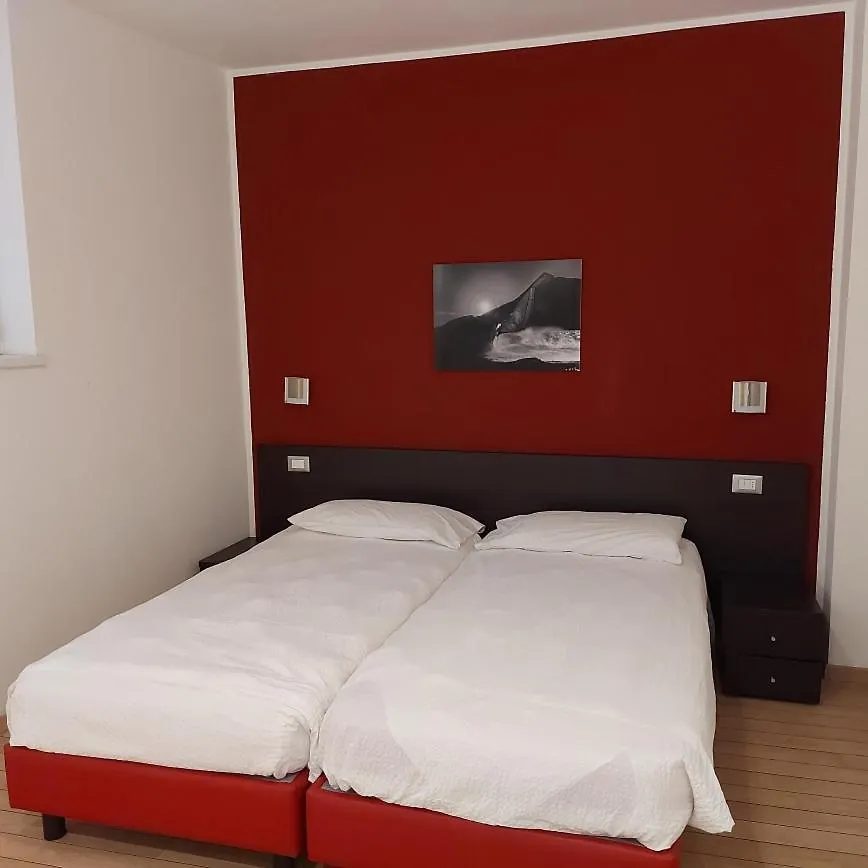 Villa Treccani Apartments Malcesine Aparthotel
