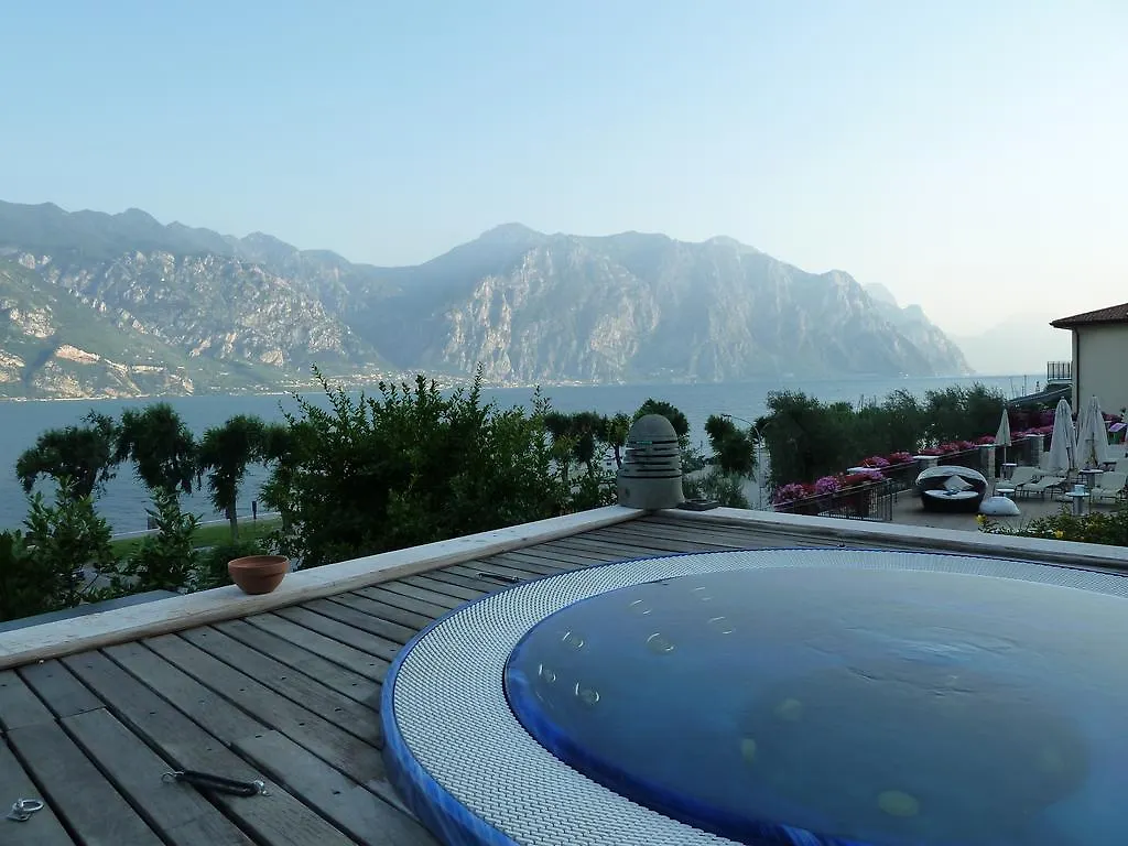 Villa Treccani Apartments Malcesine Aparthotel