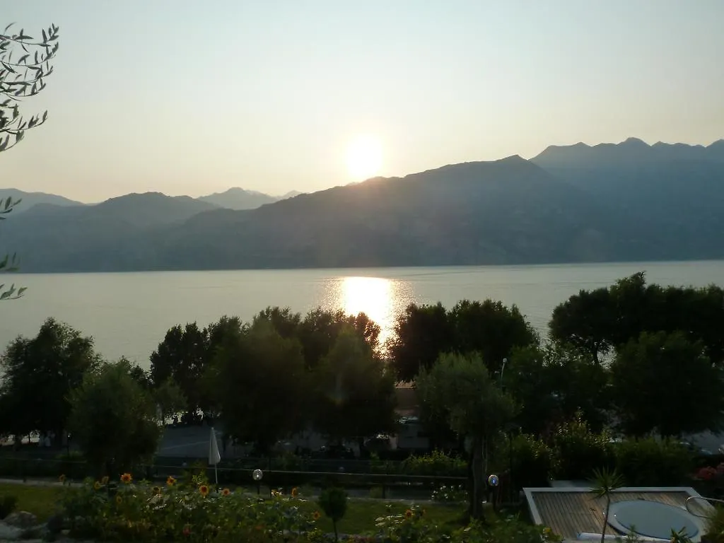 Aparthotel Villa Treccani Apartments Malcesine