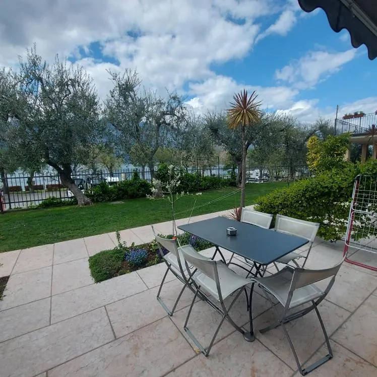 Villa Treccani Apartments Malcesine 3*,