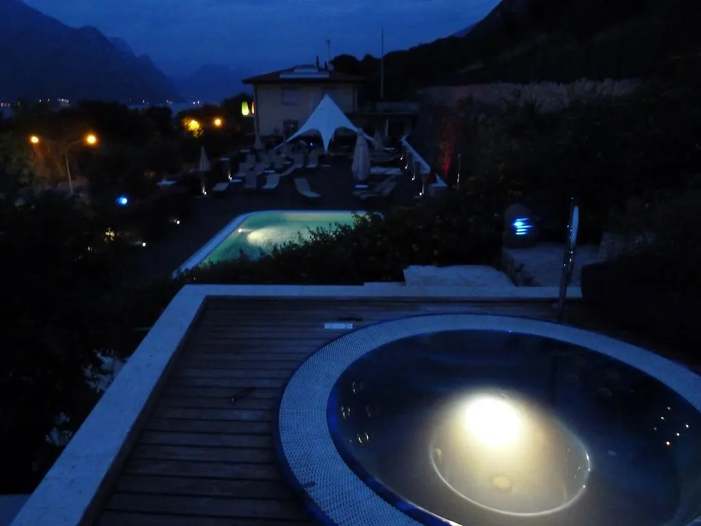Villa Treccani Apartments Malcesine 3*,  Italien